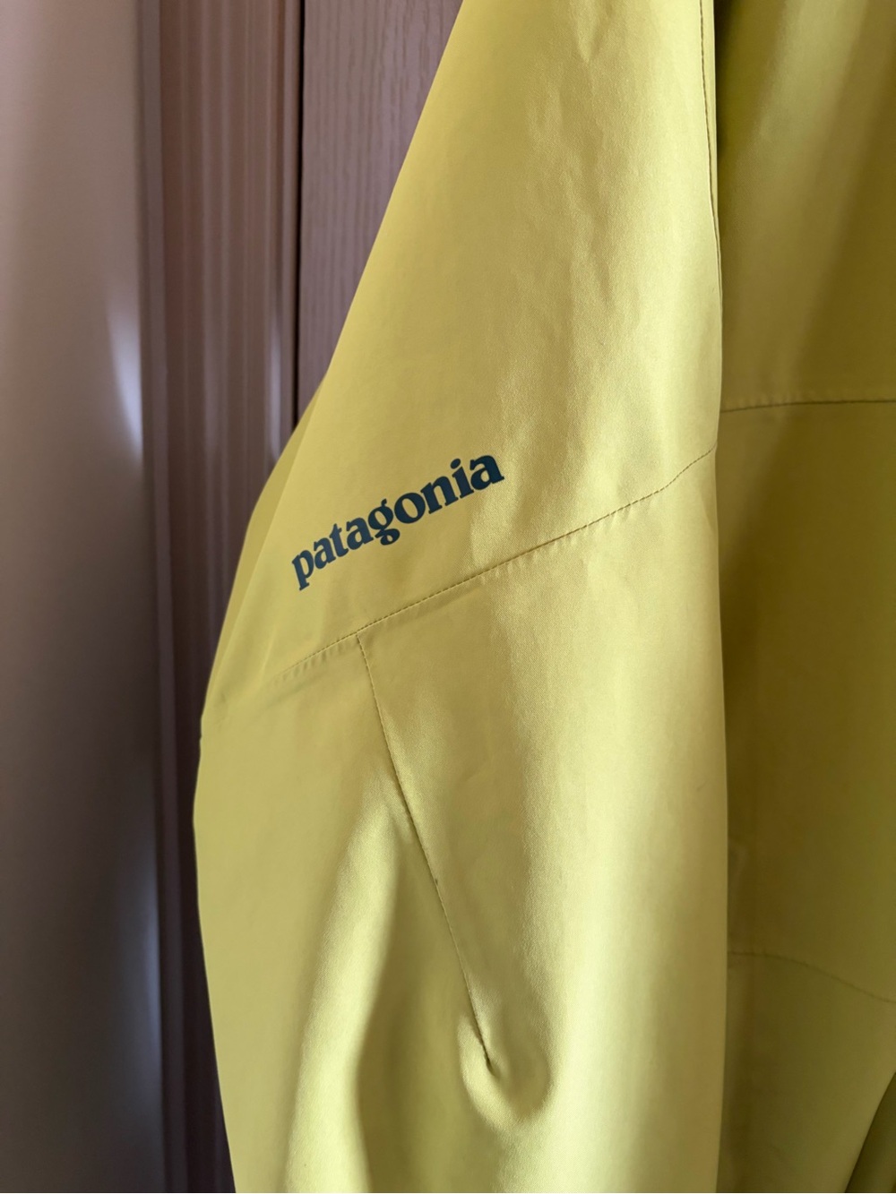 Patagonia Powder Bowl GORE- TEX Jacket - Picture 4 of 9